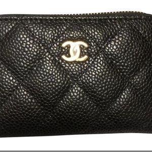 Channel classic zipped coin